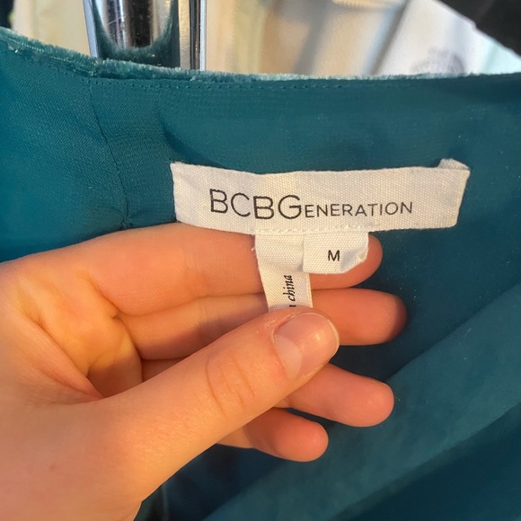 BCBGeneration indigo cocktail dress. - Picture 4 of 4